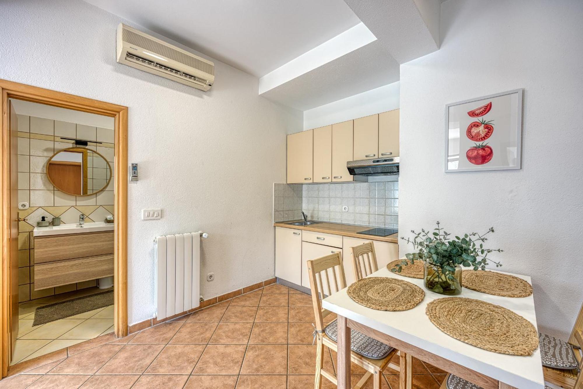 Casa Mareva 호텔 포레치 객실 사진